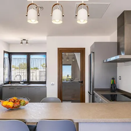 فيلة Guestready - Luxury With Pool