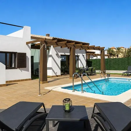 فيلة Guestready - Luxury With Pool