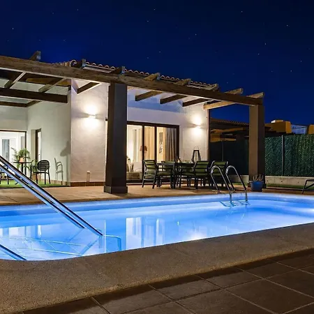 Guestready - Luxury With Pool أنتيغوا